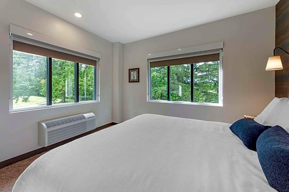 The Cranberry, Ascend Hotel Collection