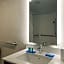 Holiday Inn Express Milwaukee - West Medical Center By IHG