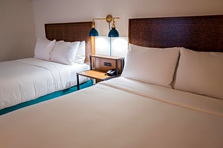 Premium Quadruple Room