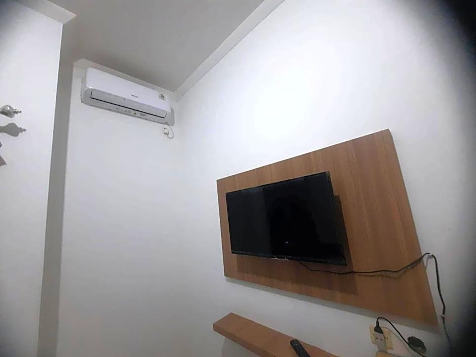 OYO 93870 Damai Guest House Cirebon