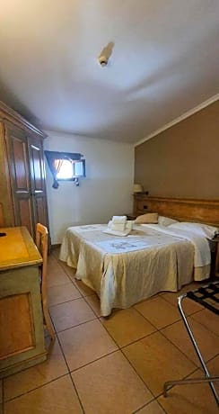 Economy Double or Twin Room