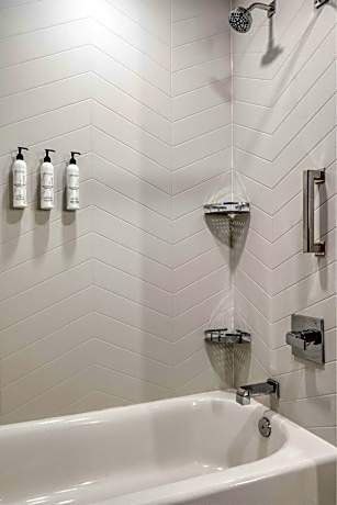 Queen Suite with Two Queen Beds and Sofa Bed