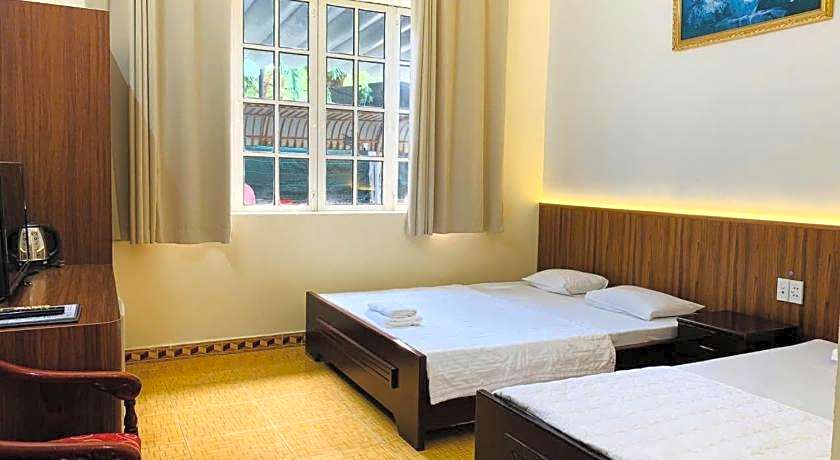 Hoang Yen Hotel