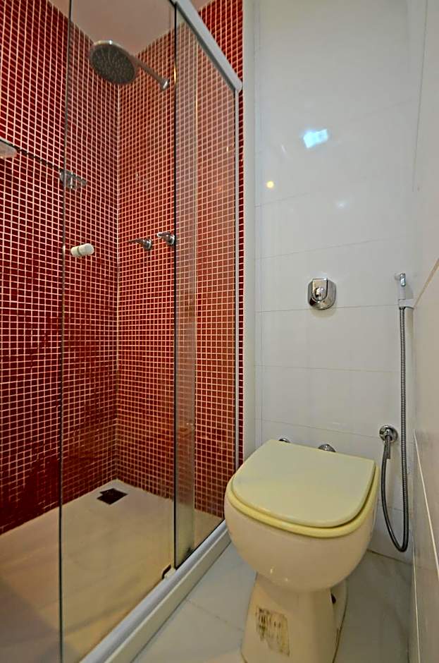 Comfortable 3 Bedrooms: Side Sea View