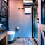 Isola 12 Hotel