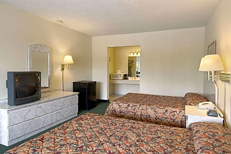 2 Queen Beds Non-Smoking