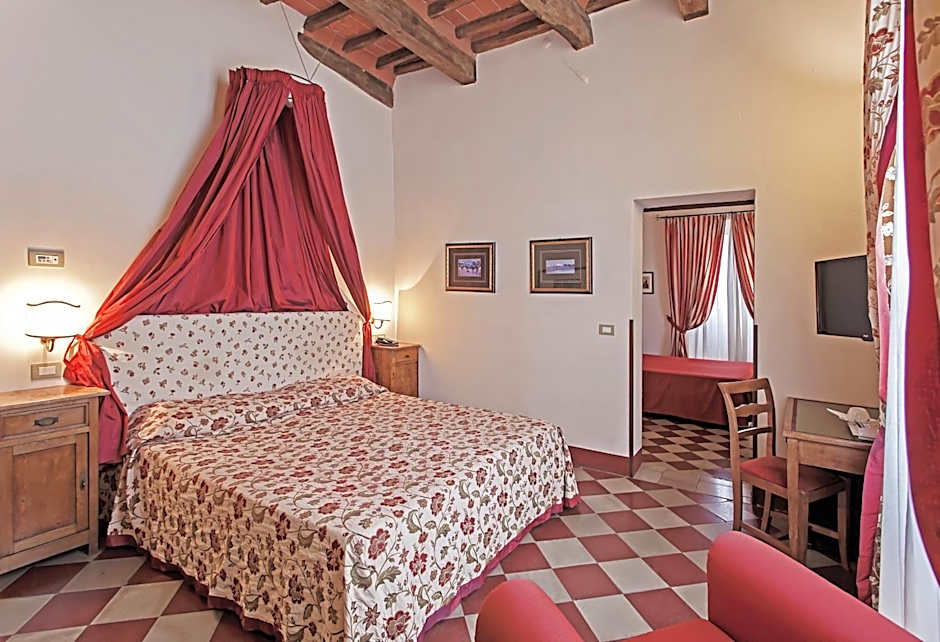 Il Chiostro Del Carmine