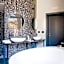 Amadomus Luxury Suites