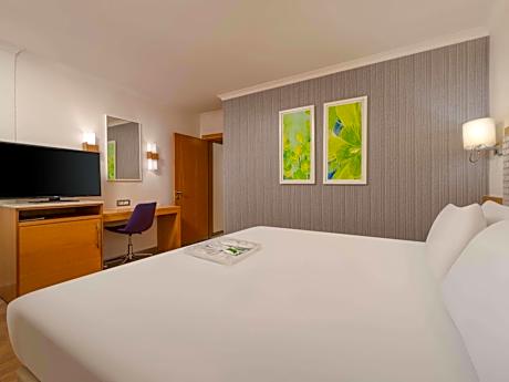 Family Terrace Room with Jacuzzi