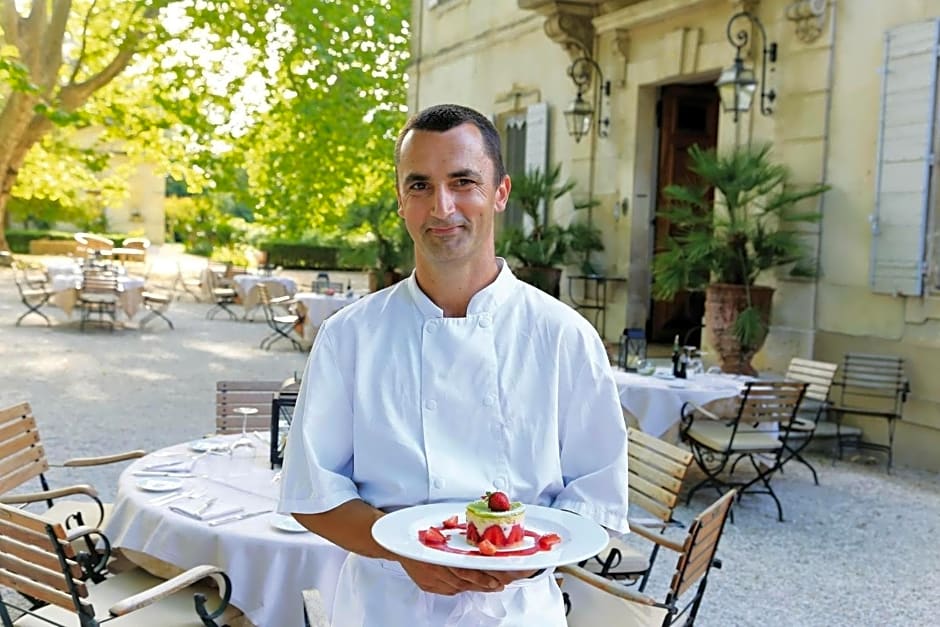 Hotel Château Des Alpilles