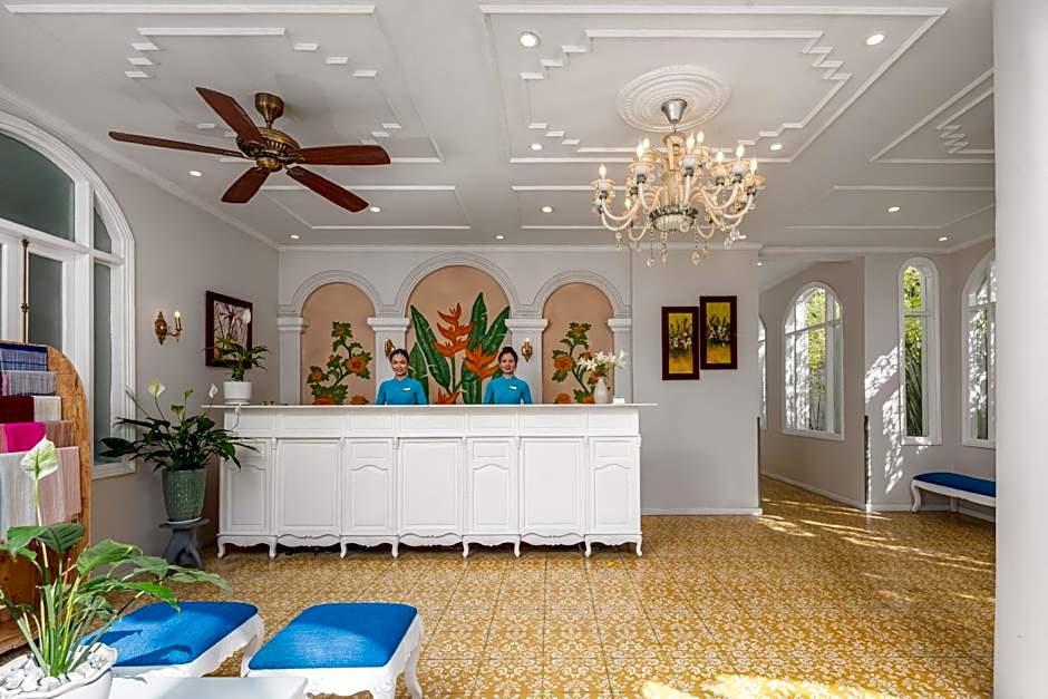 Hoi An Garden Palace Hotel And Spa