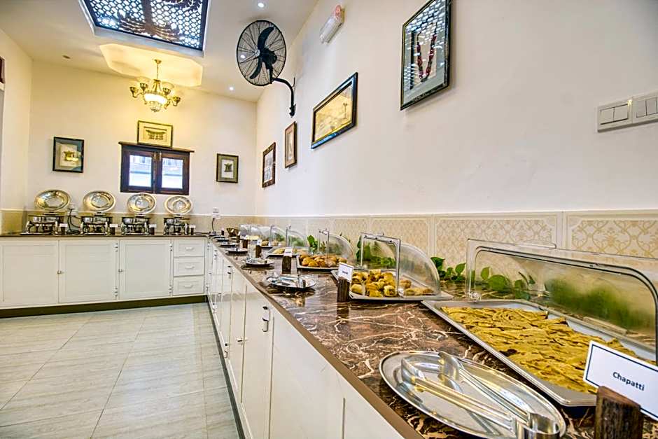 Tembo House Hotel