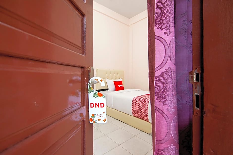 OYO 2069 Wisma Syariah Kampung Baru