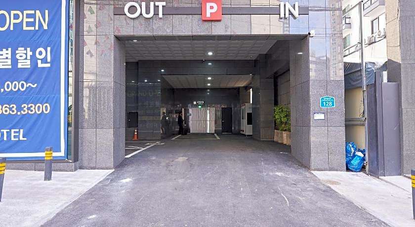 CS Hotel