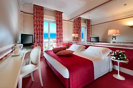 Double or Twin Room with Sea View Balcony