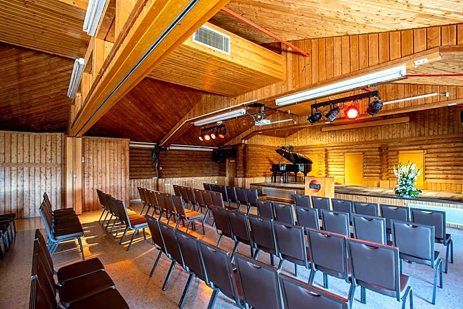 Logos hotel in Yad Hashmona