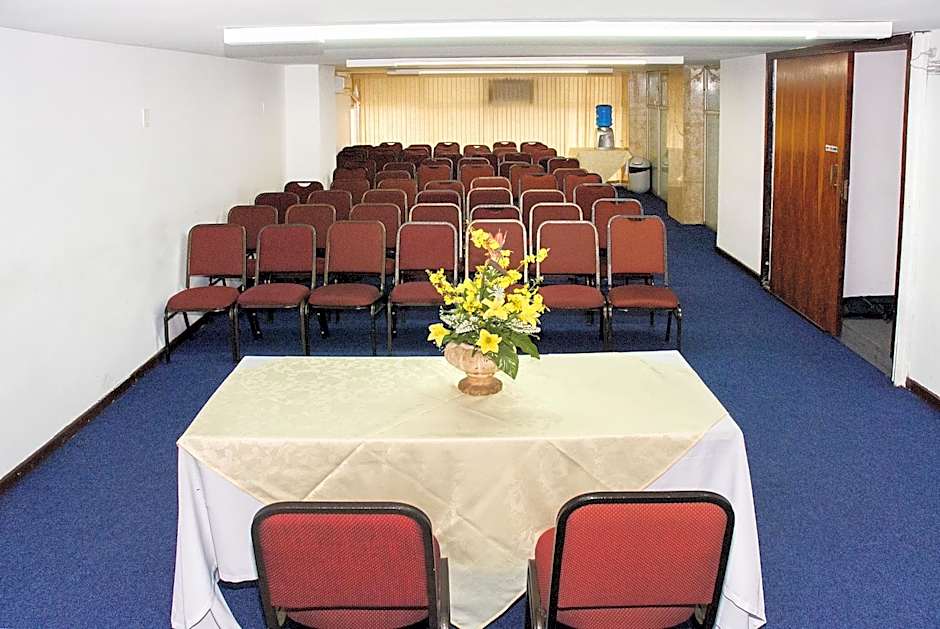 Caravelle Palace Hotel