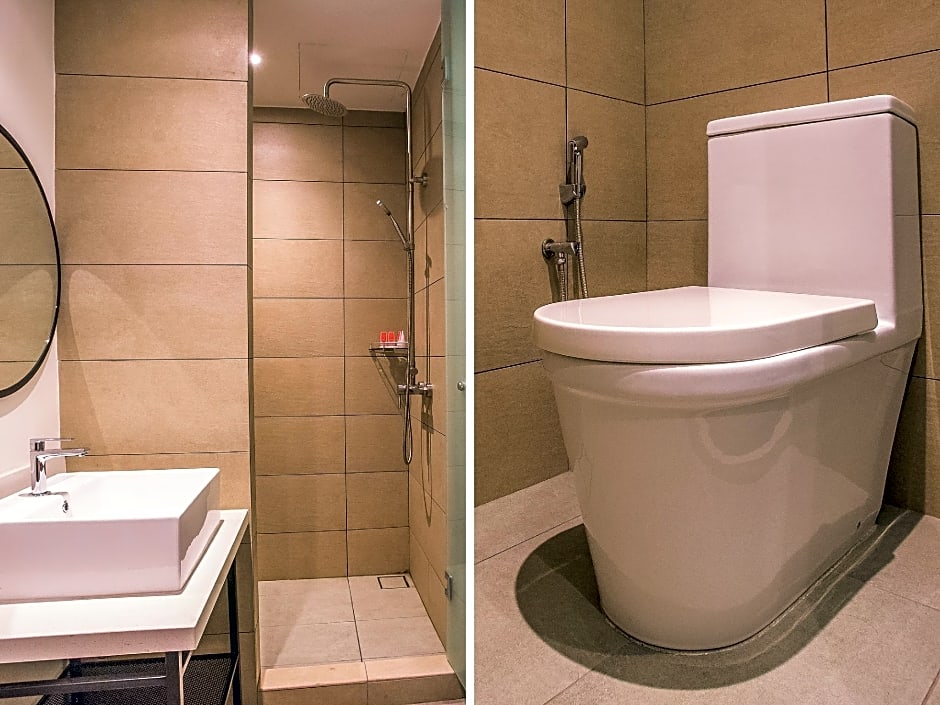 OYO 89576 Mokka Hotel