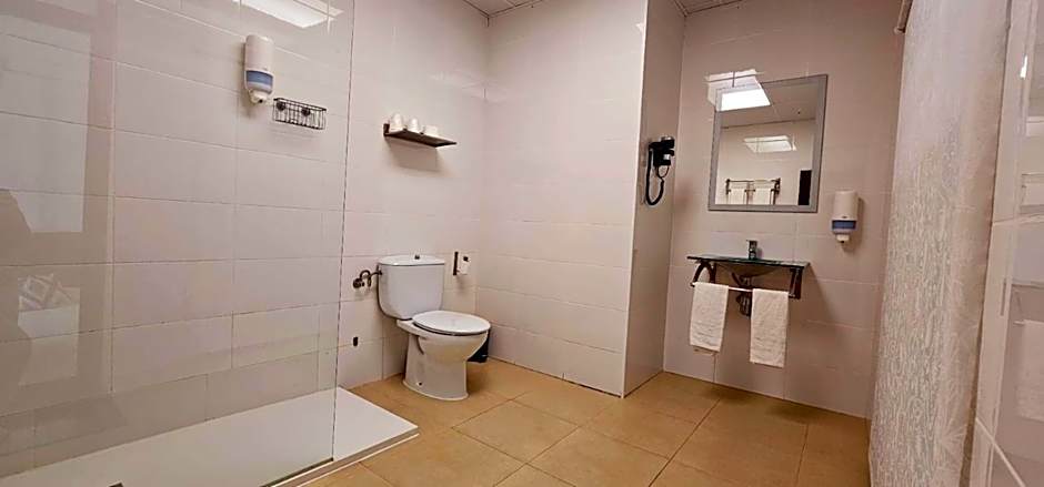 Hotel Artxanda Bilbao, Parking Gratuito en el Exterior Junto al Hotel