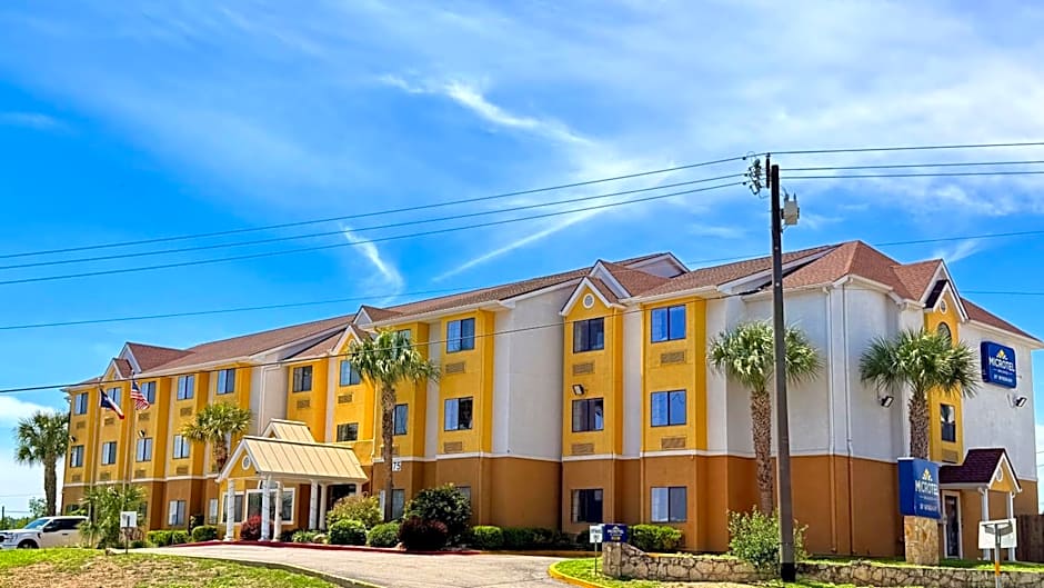 Microtel Inn & Suites By Wyndham New Braunfels