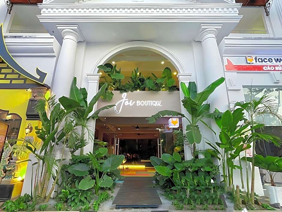 Joi Boutique Bãi Trước