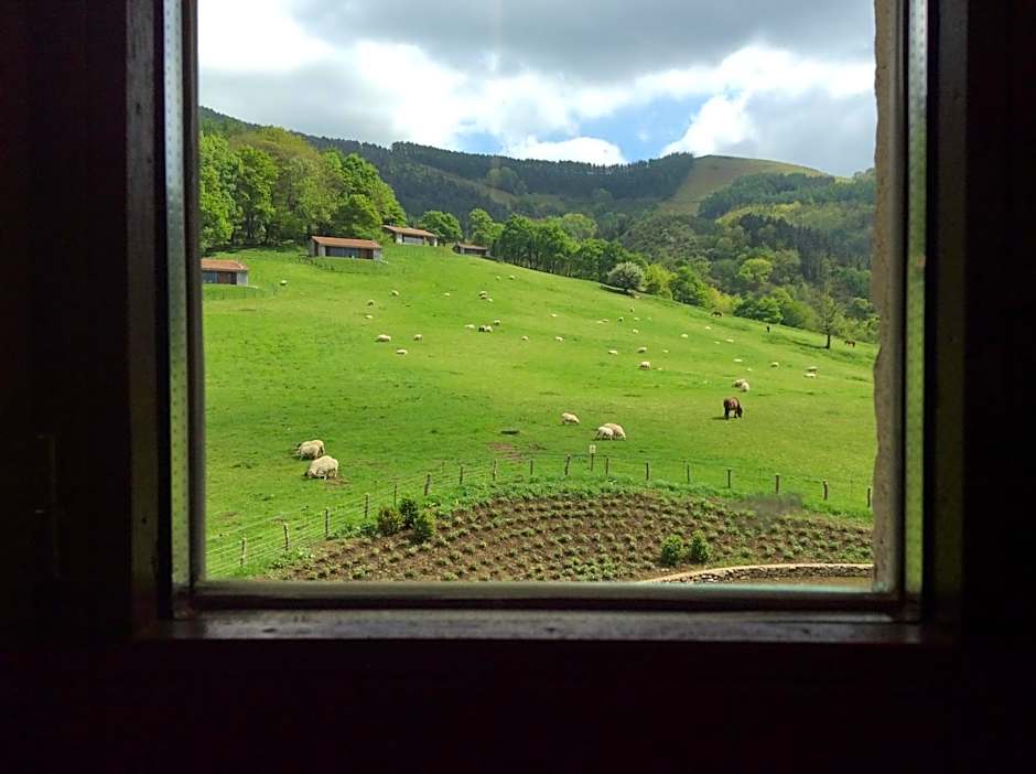 Palacio de Yrisarri by IrriSarri Land