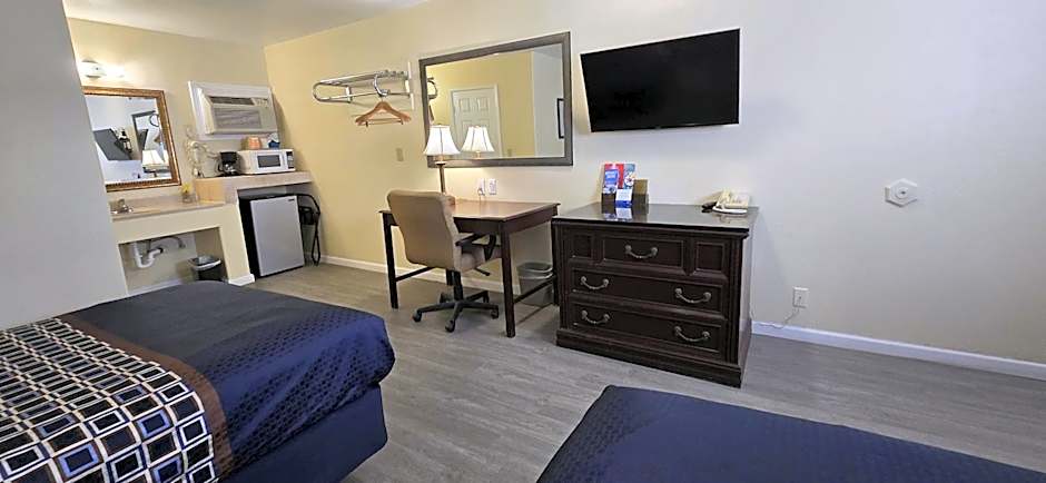 Rodeway Inn & Suites