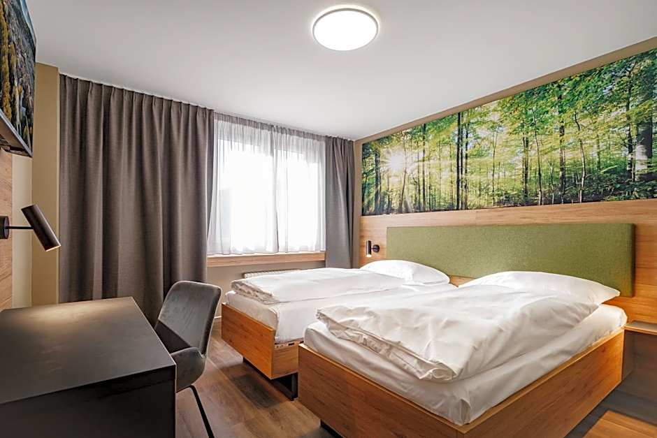 Hotel Linde - 24h Self Check-in
