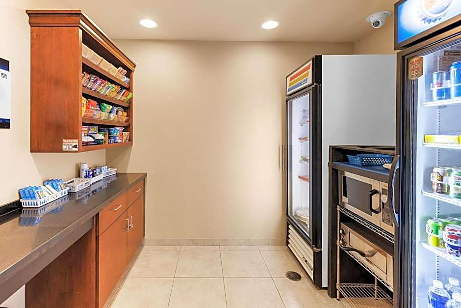 Cobblestone Hotel & Suites - Knoxville