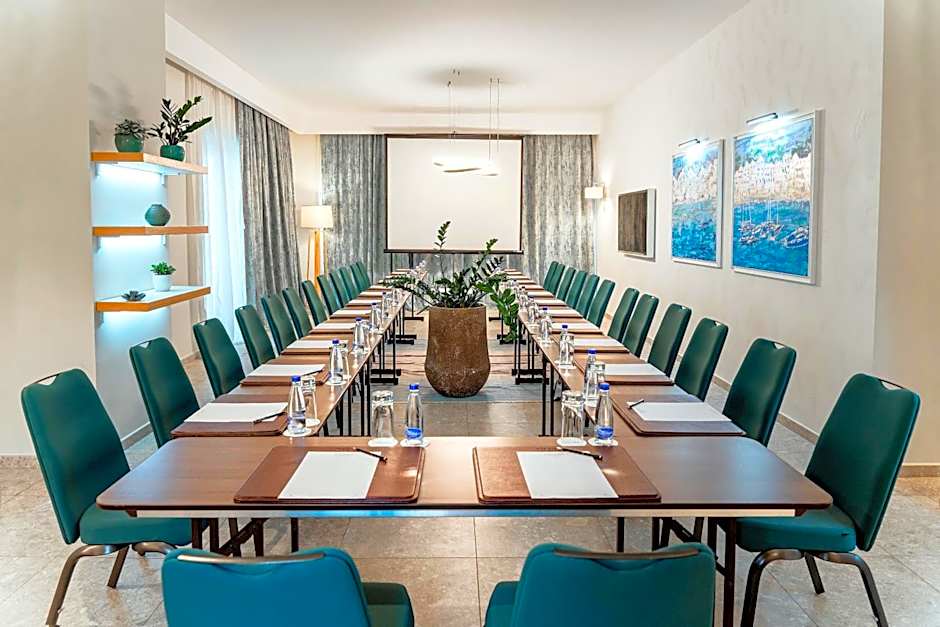 The Chedi Lustica Bay