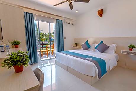 Deluxe Double Room with Balcony