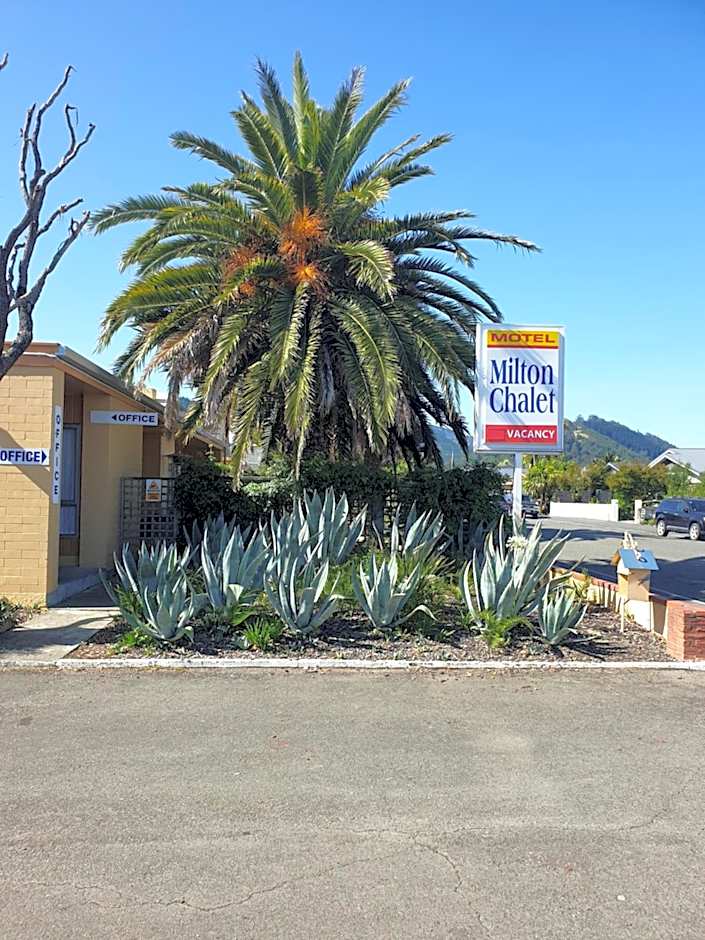 Milton Chalet Motel
