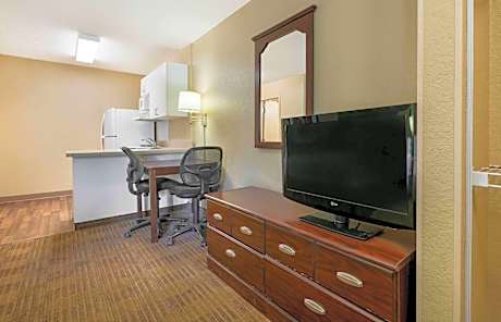 Studio with 2 Double Beds - Non-Smoking