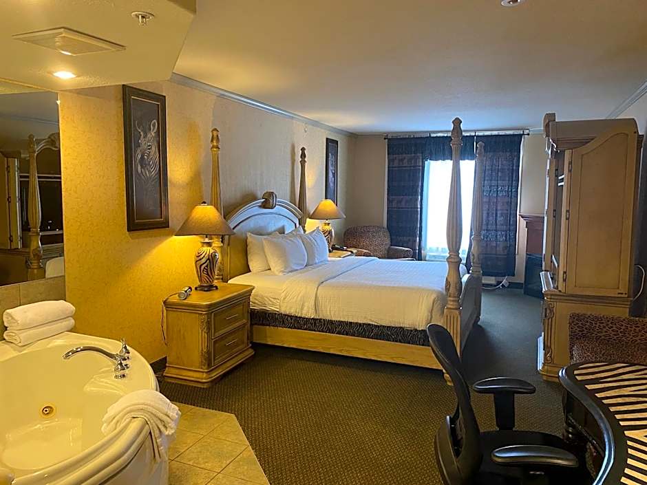 Merit Hotel & Suites