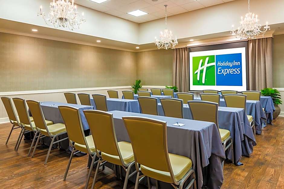 Holiday Inn Express Fairhope - Point Clear By IHG