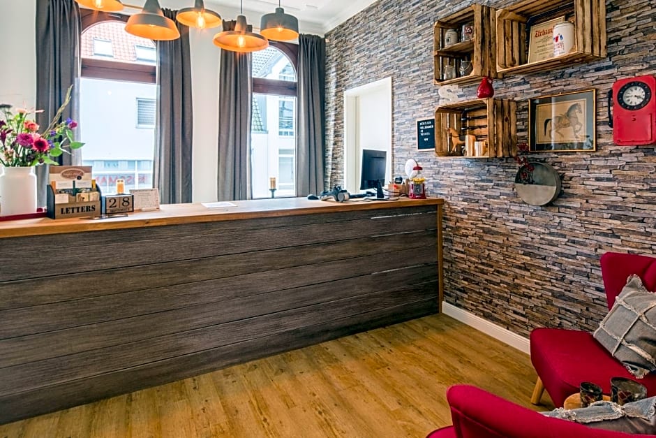 Schäfers Hotel, Self-Check-in, Cafe und Bäcker am Hotel