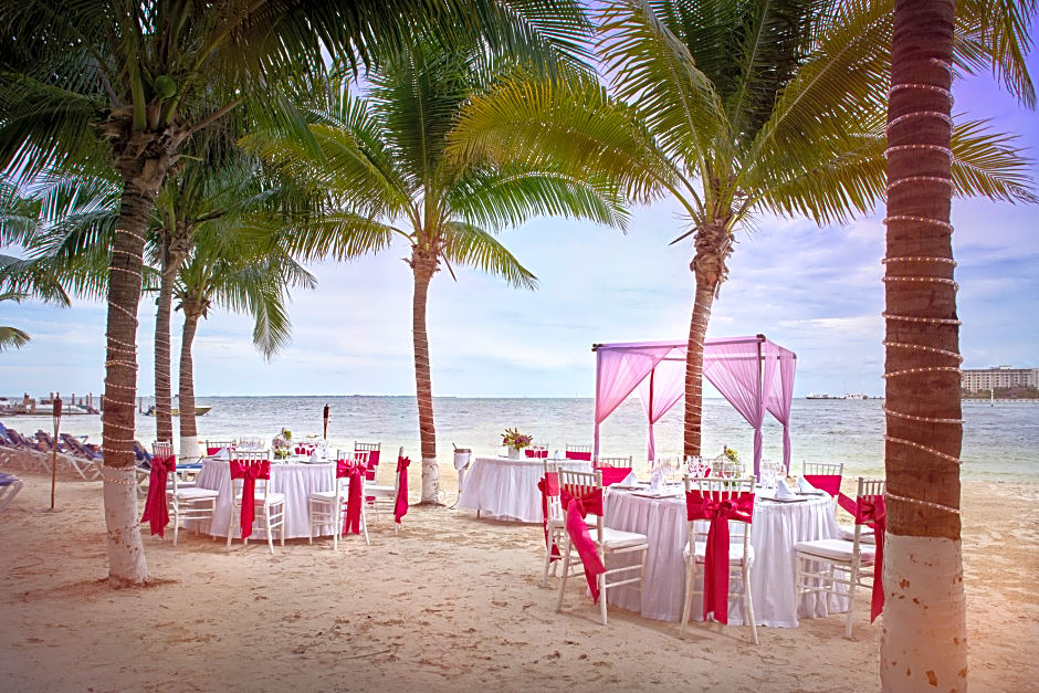 Occidental Costa Cancun - All Inclusive