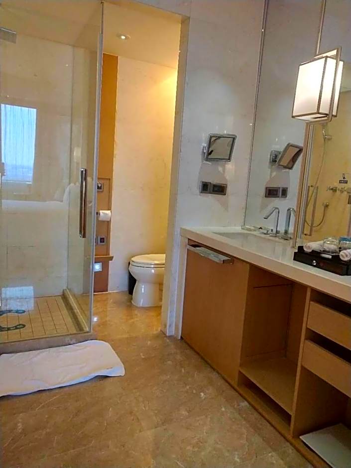 Ramada Plaza Qiandeng Kunshan