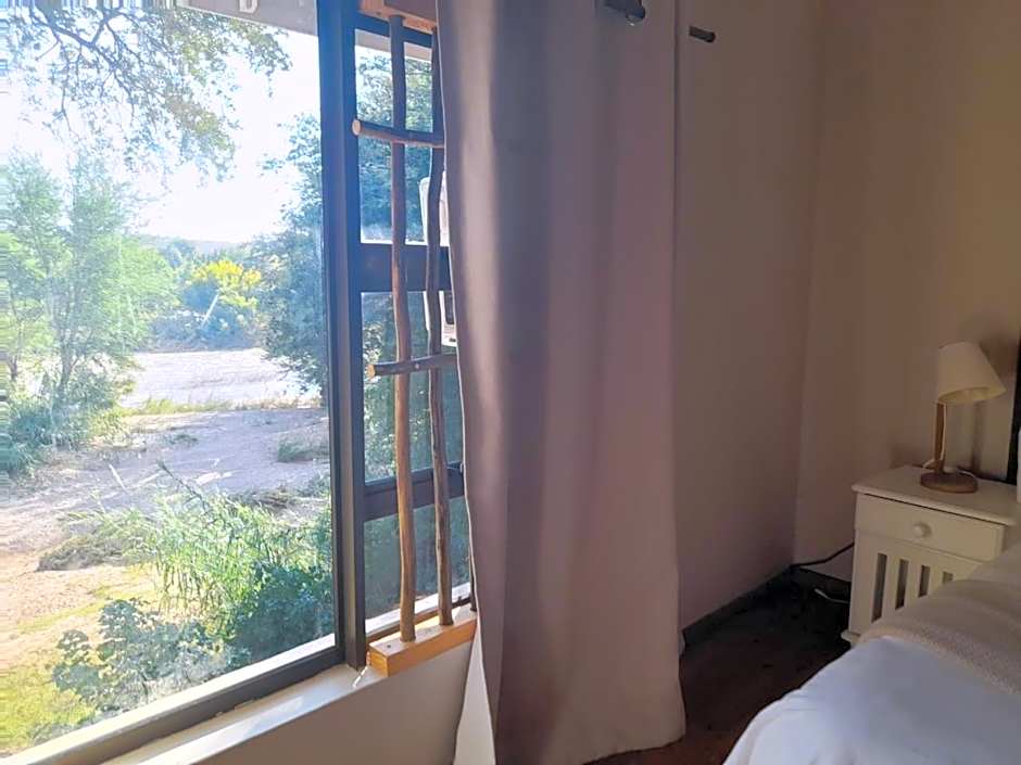 Bushriver Lodge