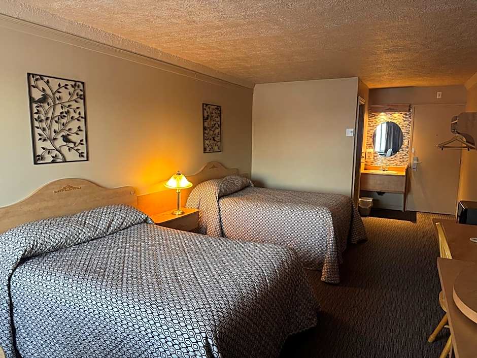 Travelodge by Wyndham Drummondville