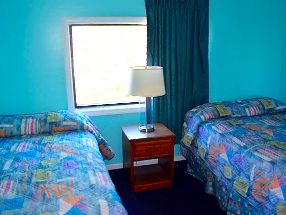 Cerca Del Mar Motel