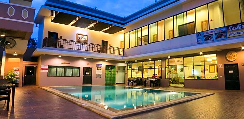 Phanomrungpuri Hotel
