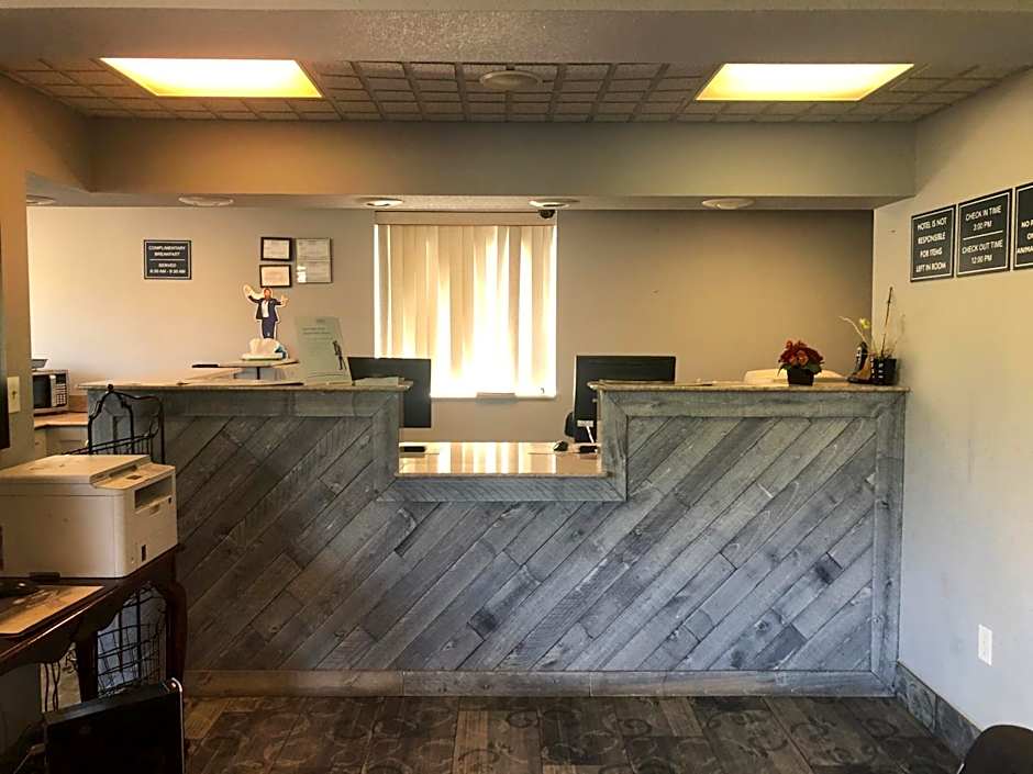 Travelodge by Wyndham Clarksville