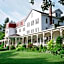 Winter Clove Inn & Resort