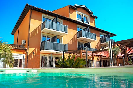 Logis Hotel De La Clape