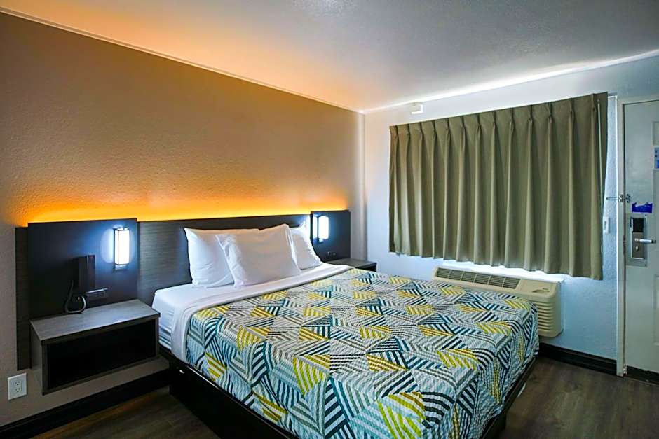 Motel 6-Sacramento, CA - Old Sacramento North