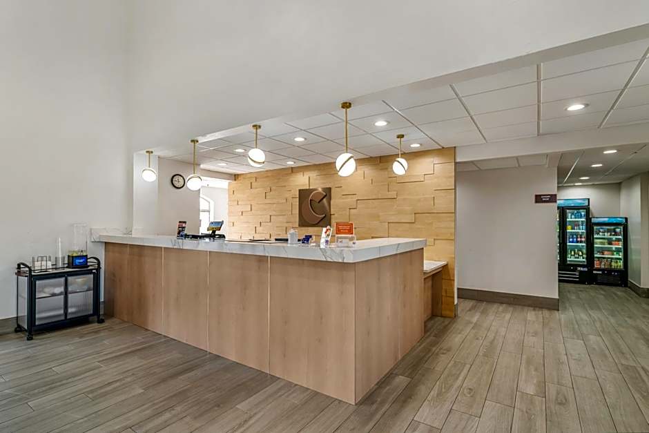 Comfort Inn & Suites Madison East - Monona