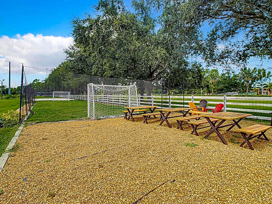 Pet Friendly in Orlando area near Disney