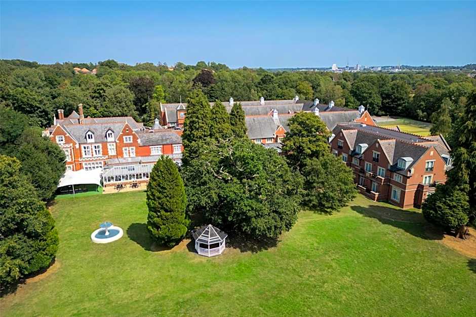 DoubleTree by Hilton St. Anne's Manor