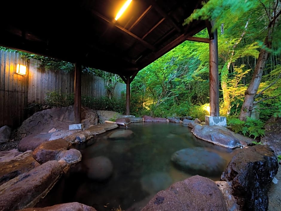 Yufuin Ryokan Gettouan